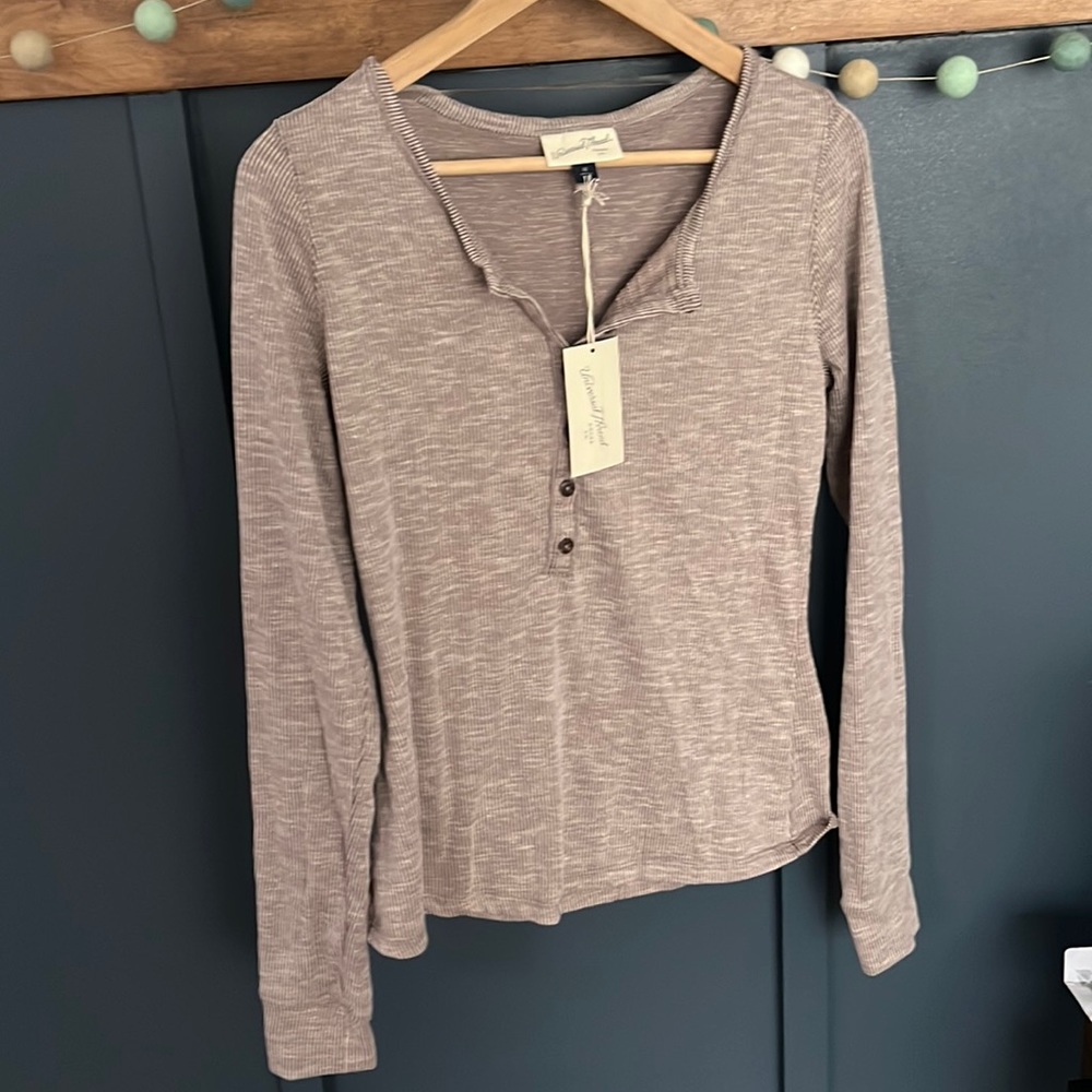COPY - Universal Thread Shirt Size L